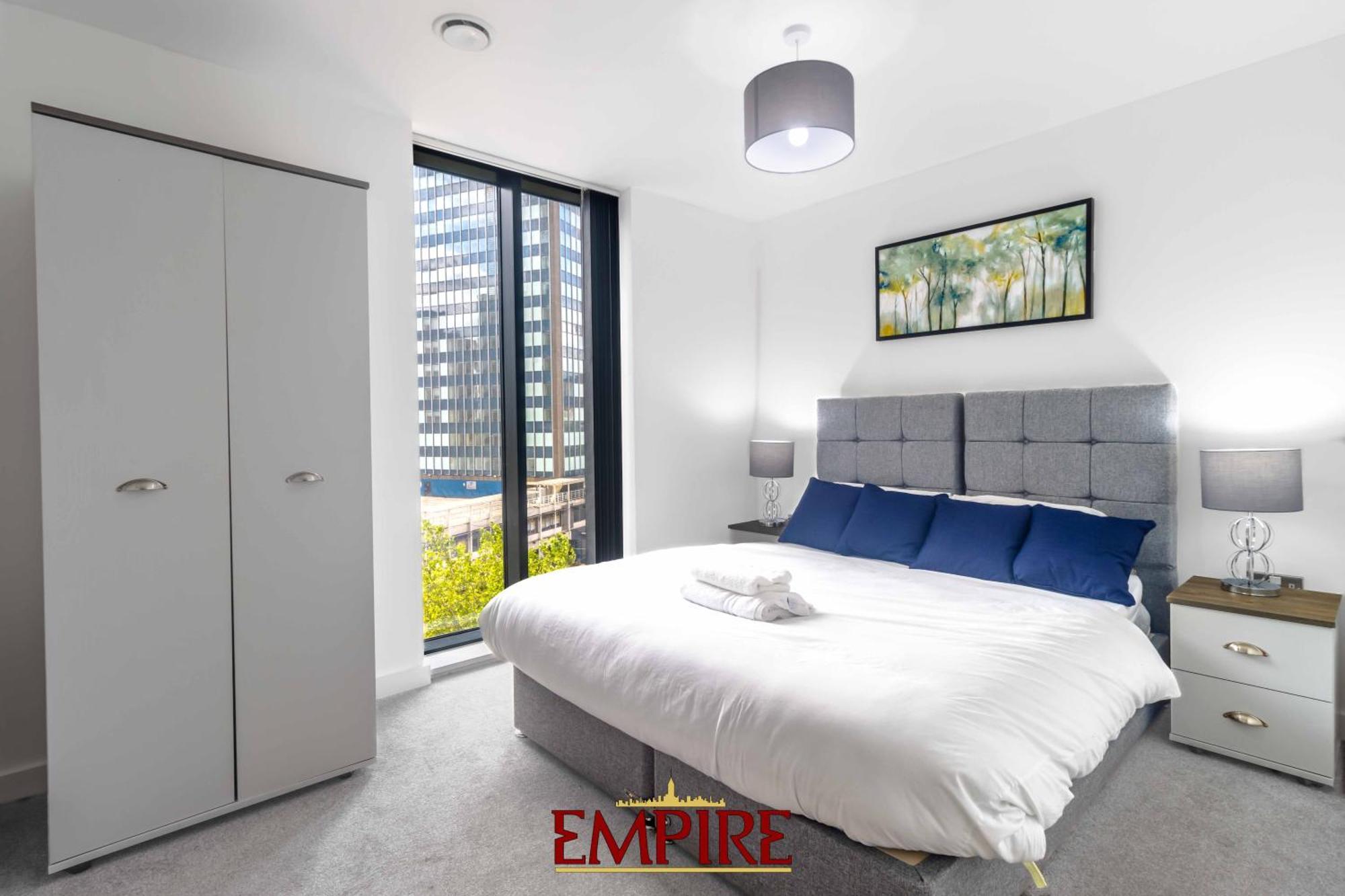 Luxury 2 Bedroom Apartment, On Broad Street! バーミンガム エクステリア 写真
